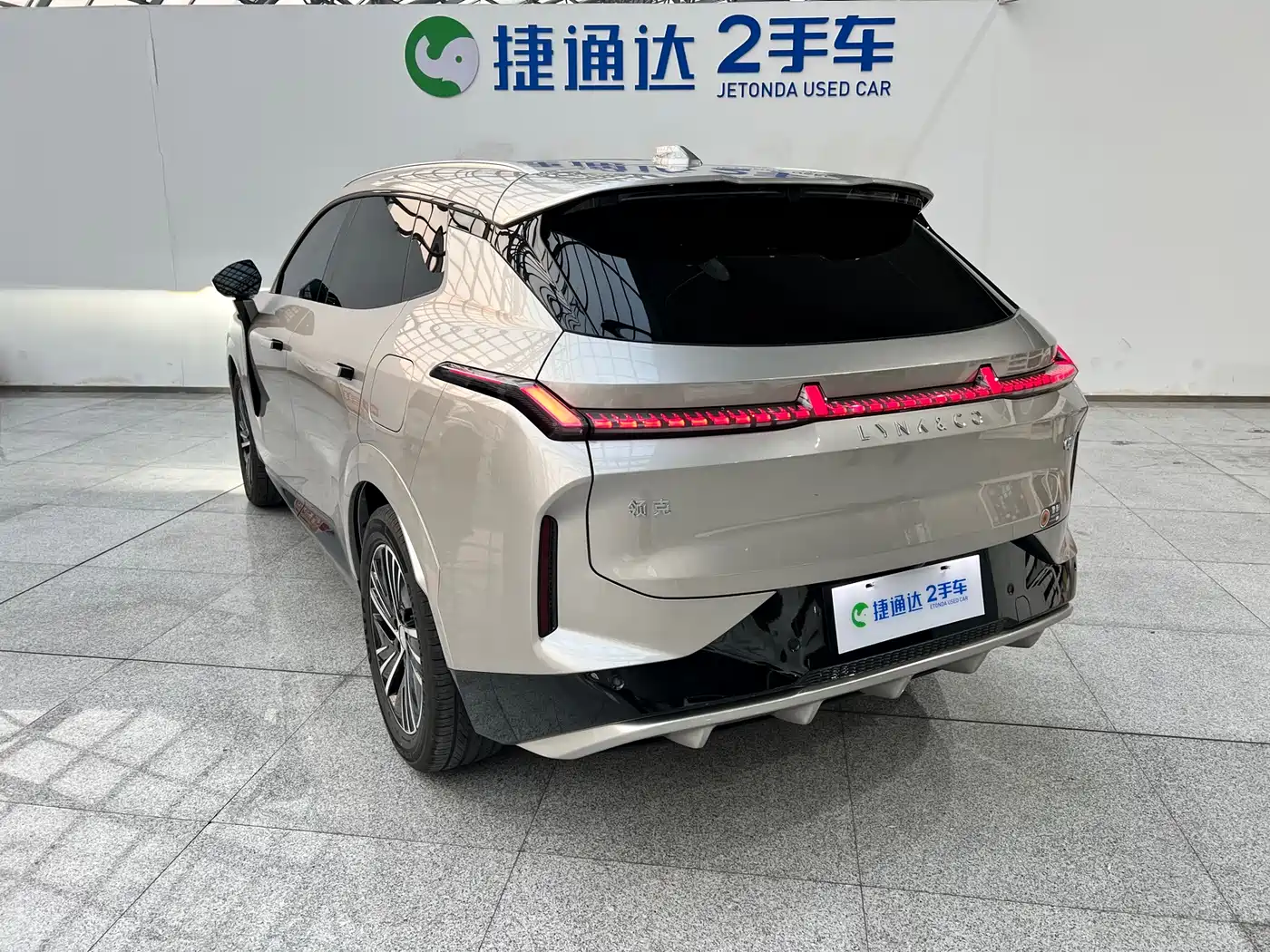 Lynk & Co 08 EM-P 2025 120km Long Range Pro фото 7