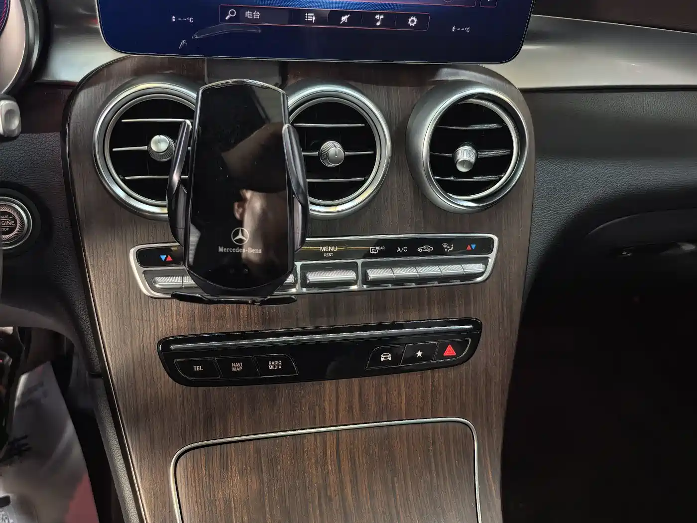 Mercedes-Benz GLC 2020 Facelift GLC 300 L 4MATIC Dynamic фото 9
