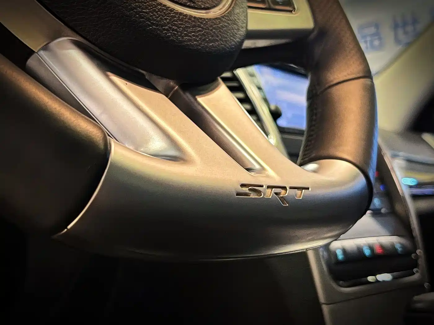 Jeep Grand Cherokee SRT 2014 2013 6.4L SRT8