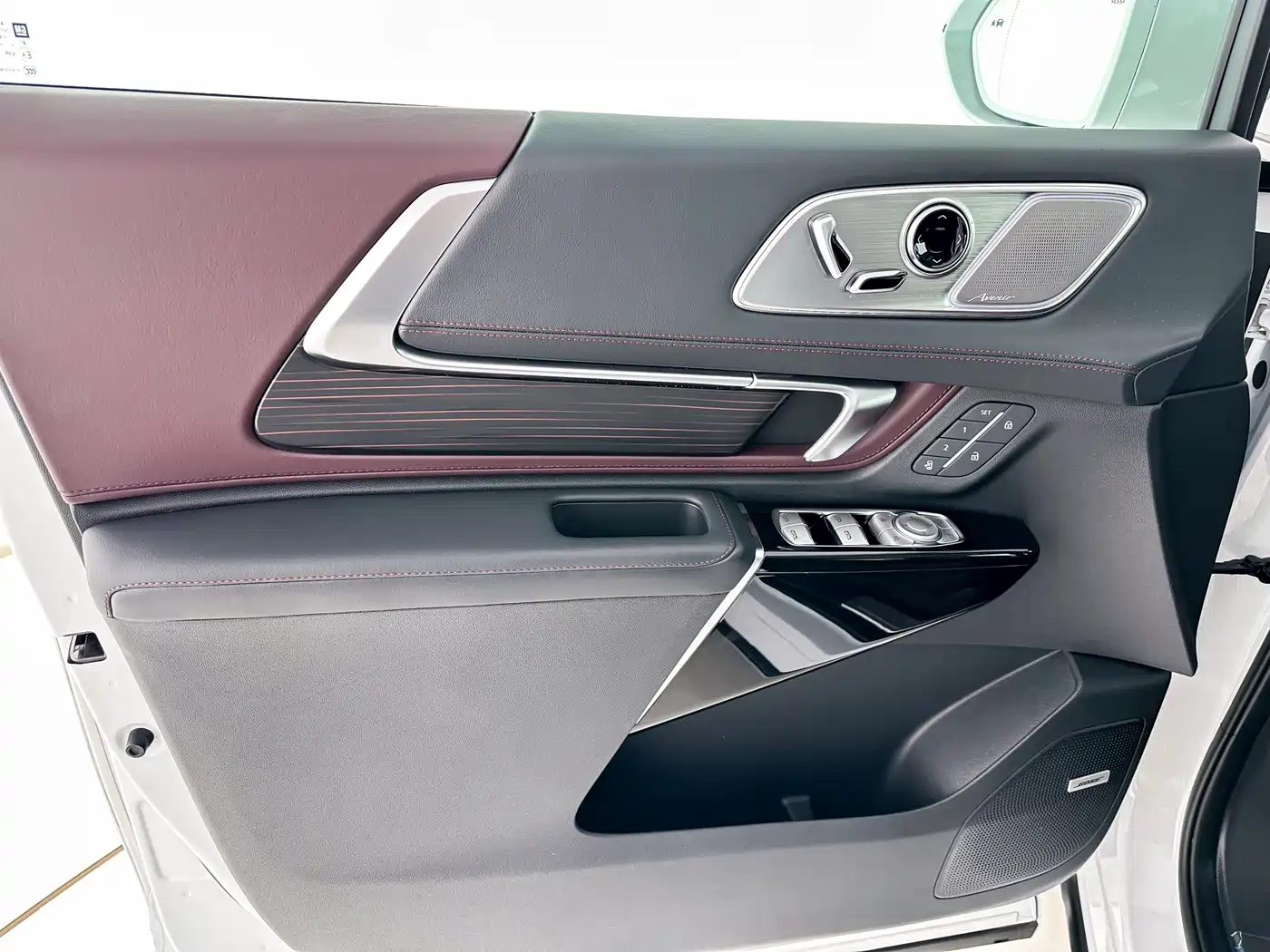 Buick Century 2023 2.0T 7-Seater World Edition фото 5