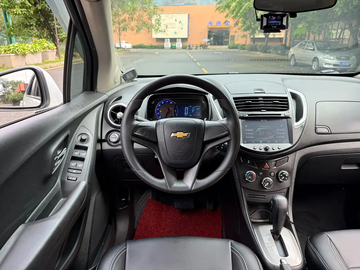Chevrolet Trax 2014 1.4T Automatic 2WD Comfort фото 13
