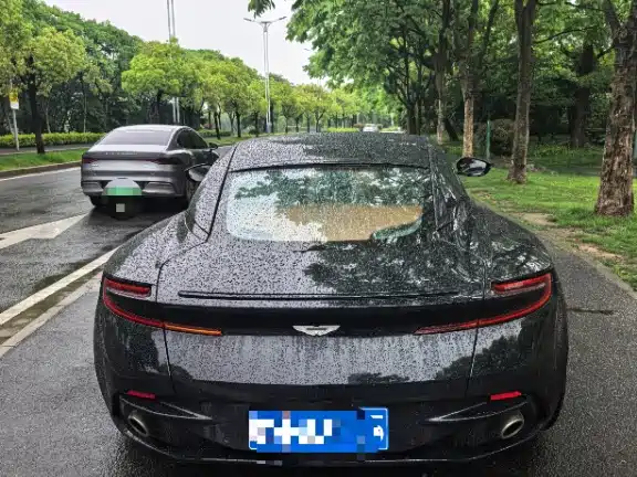 Aston Martin DB11 2018 2019 Model 4.0T V8 Coupe