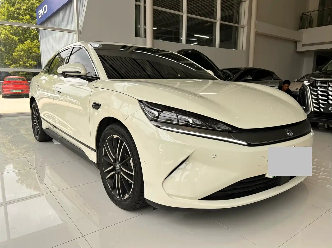 BYD Qin L 2025 Model EV 545KM Excellence Edition фото 3