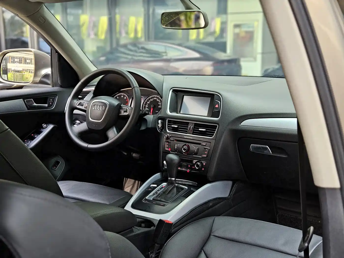 Audi Q5 2012 2.0TFSI Technology фото 12