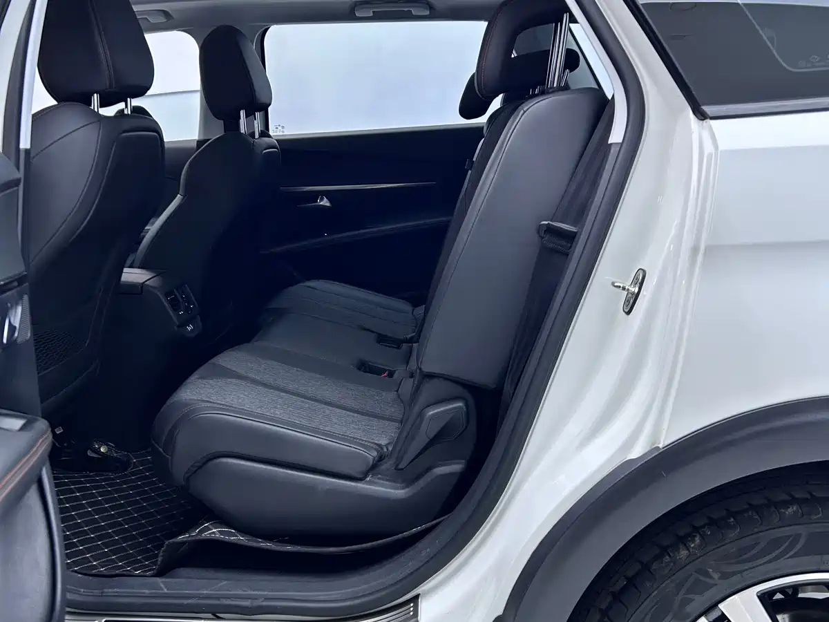 Peugeot 5008 2017 380THP 7-seat Elite Edition фото 9