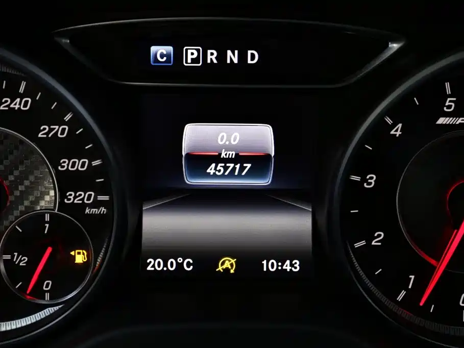 Mercedes-Benz GLA AMG 2017 Facelift AMG GLA 45 4MATIC фото 14