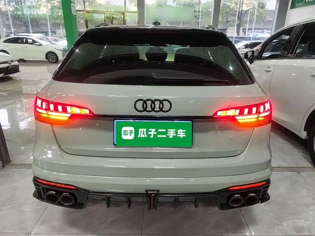 Фото 6 - Audi A4 (Import)