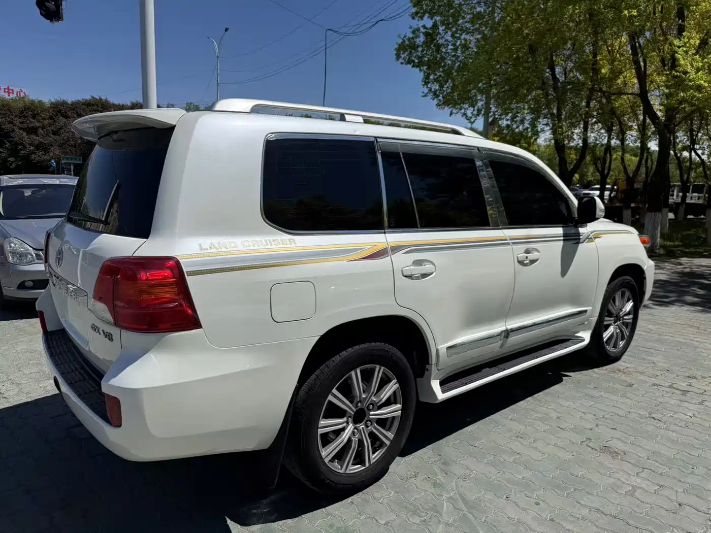 Toyota Land Cruiser (Import) фото 9