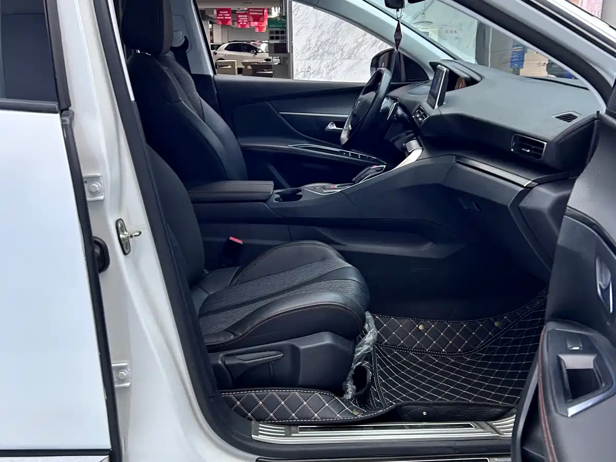 Peugeot 5008 2017 380THP 7-seat Elite Edition фото 10