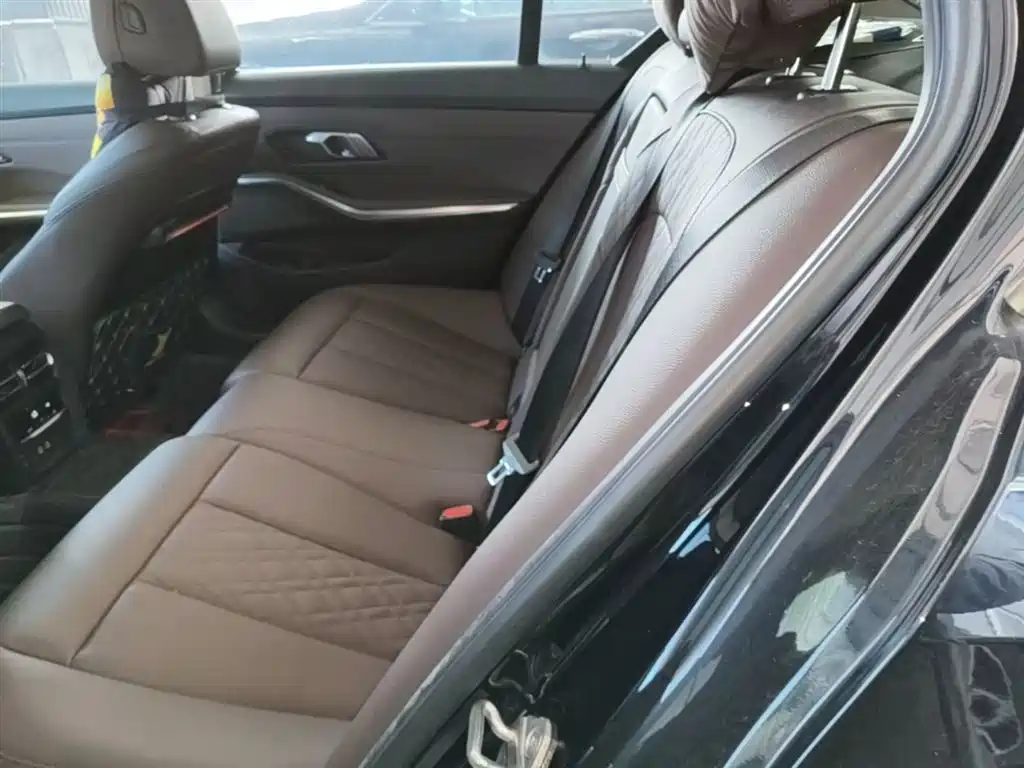 BMW 3 Series 2022 Facelift 320Li M Sport Package фото 24