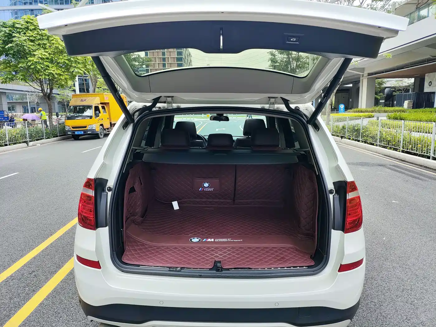 BMW X3 (Import) 2014 xDrive20i X Design Package фото 14