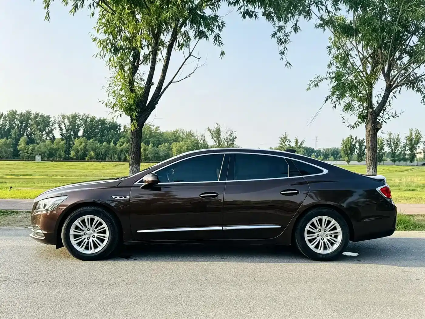 Фото 8 - Buick LaCrosse
