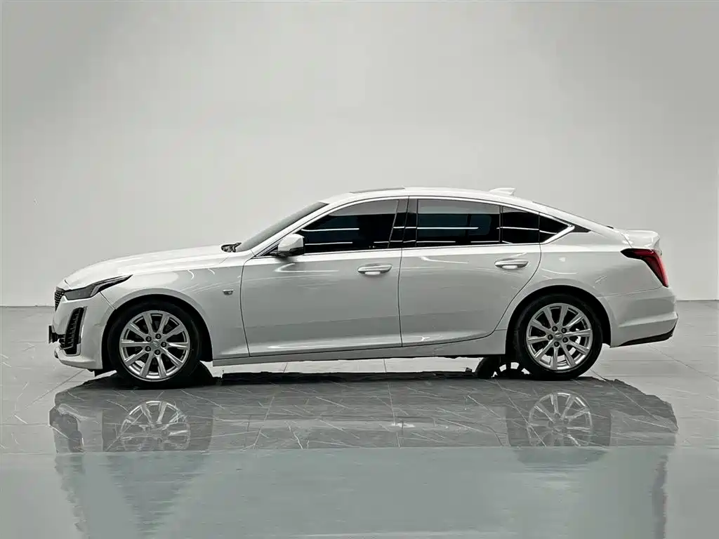 Cadillac CT5 2021 28T Style Edition фото 3