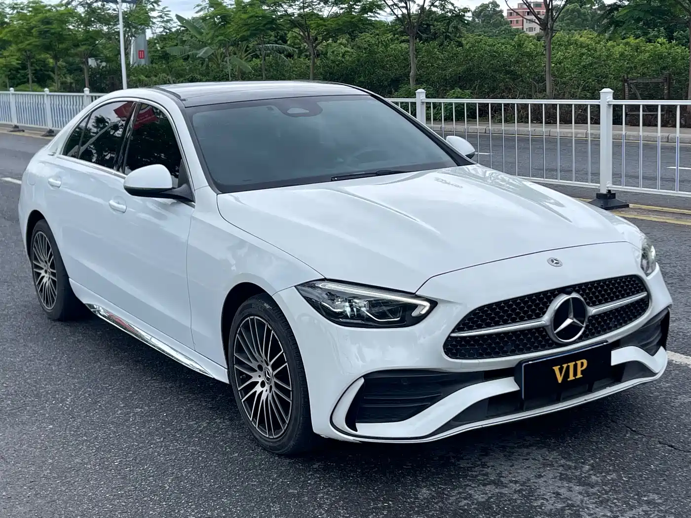 Mercedes-Benz C-Class 2023 Facelift C 260 L Sport Edition фото 3