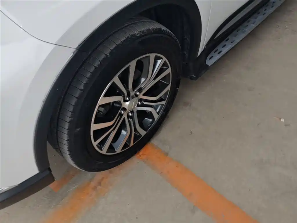 Mitsubishi Outlander 2018 2.0L 2WD Glory Edition 5-seater фото 23