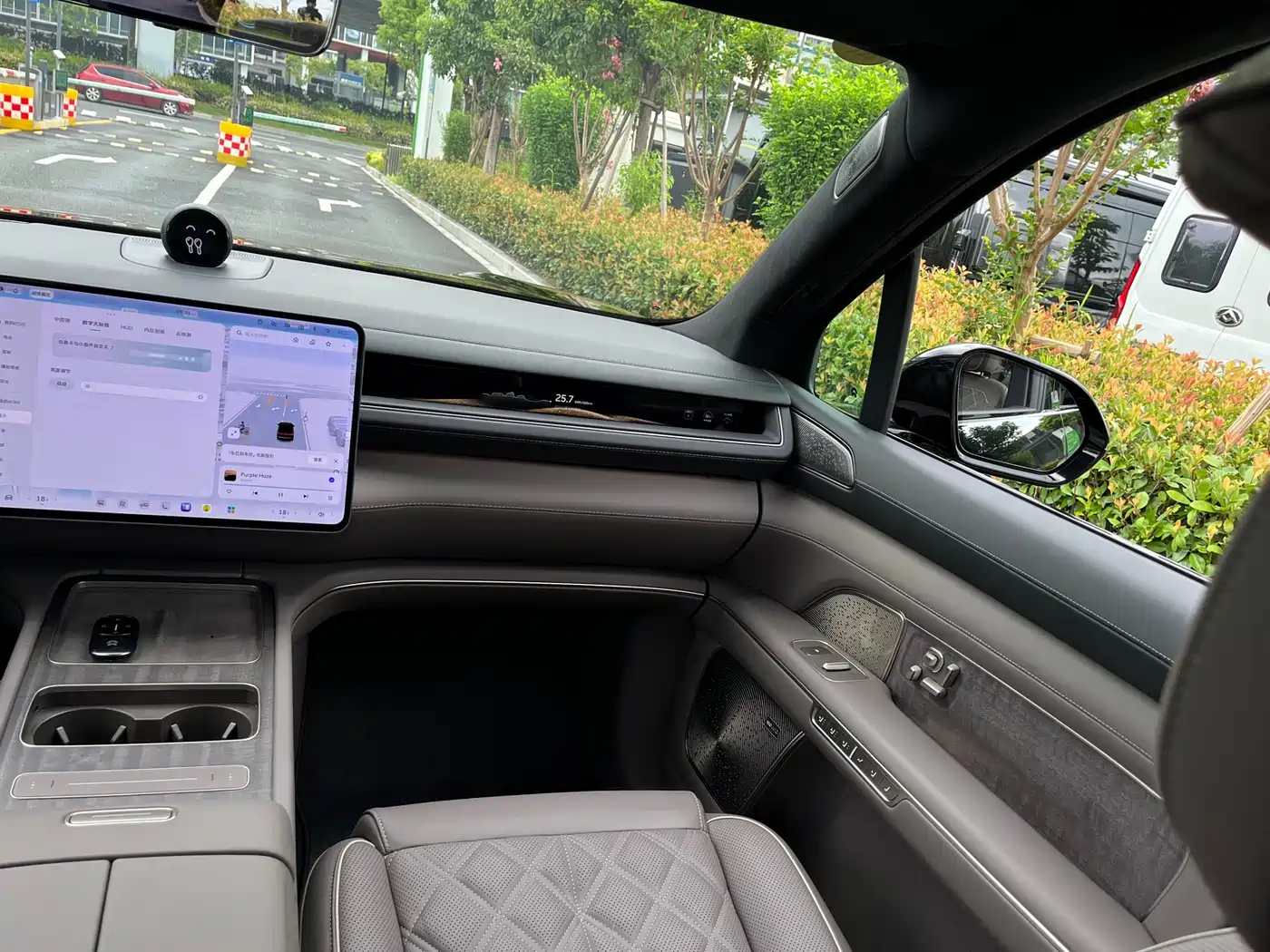 NIO ES8 2025 2025 Model 6-Seat Executive Luxury Edition