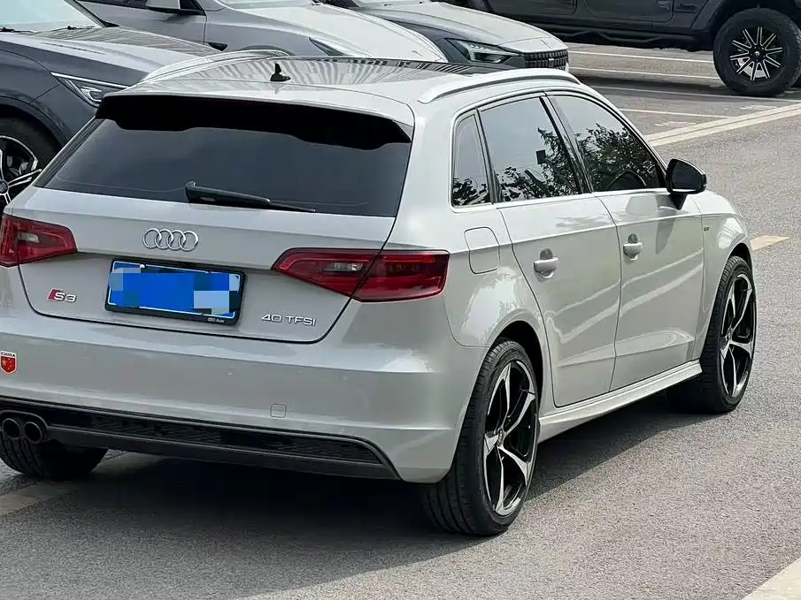 Audi A3 (Import) 2014 Sportback 40 TFSI S line Comfort фото 15