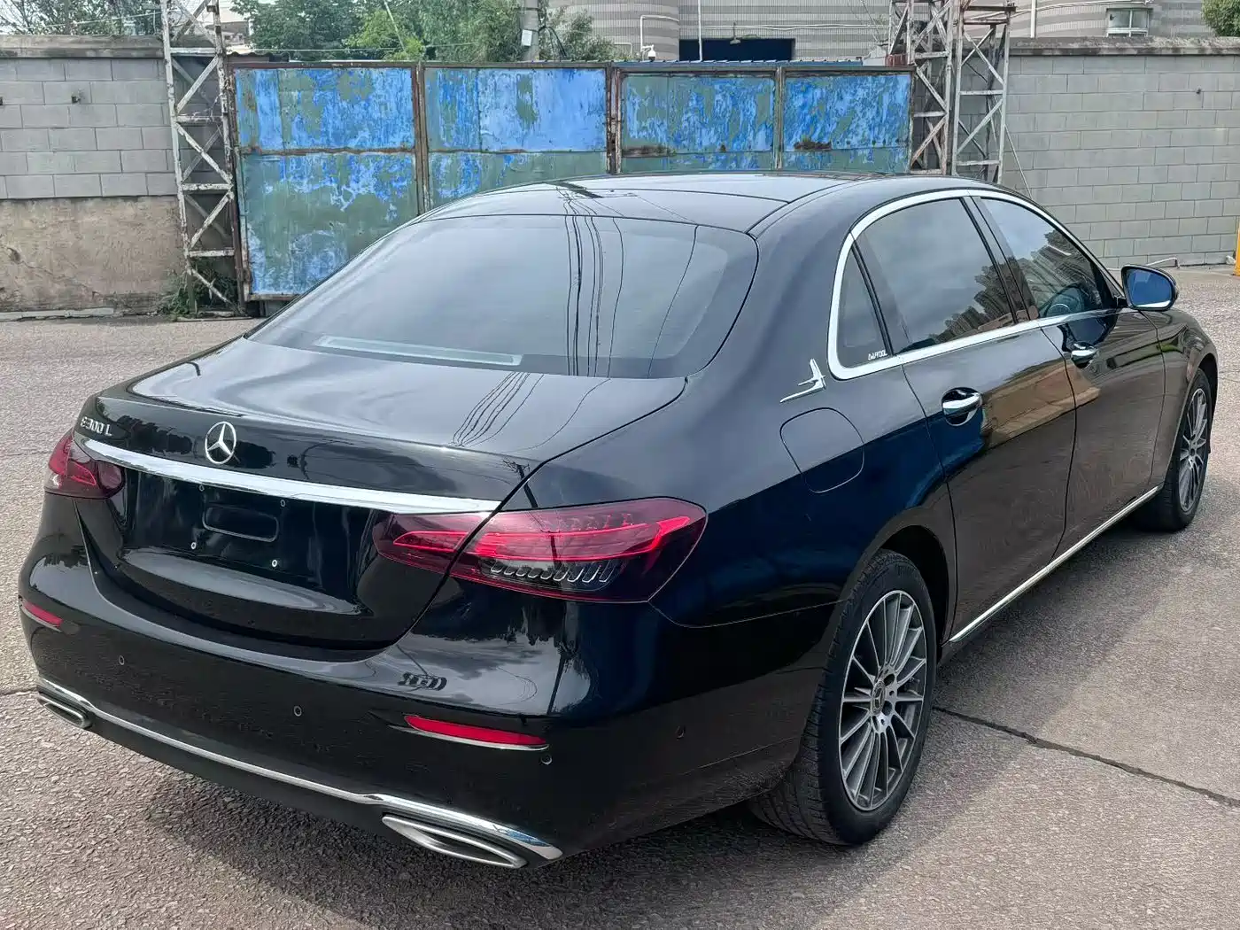 Mercedes-Benz E-Class 2023 E 260 L Sport фото 9