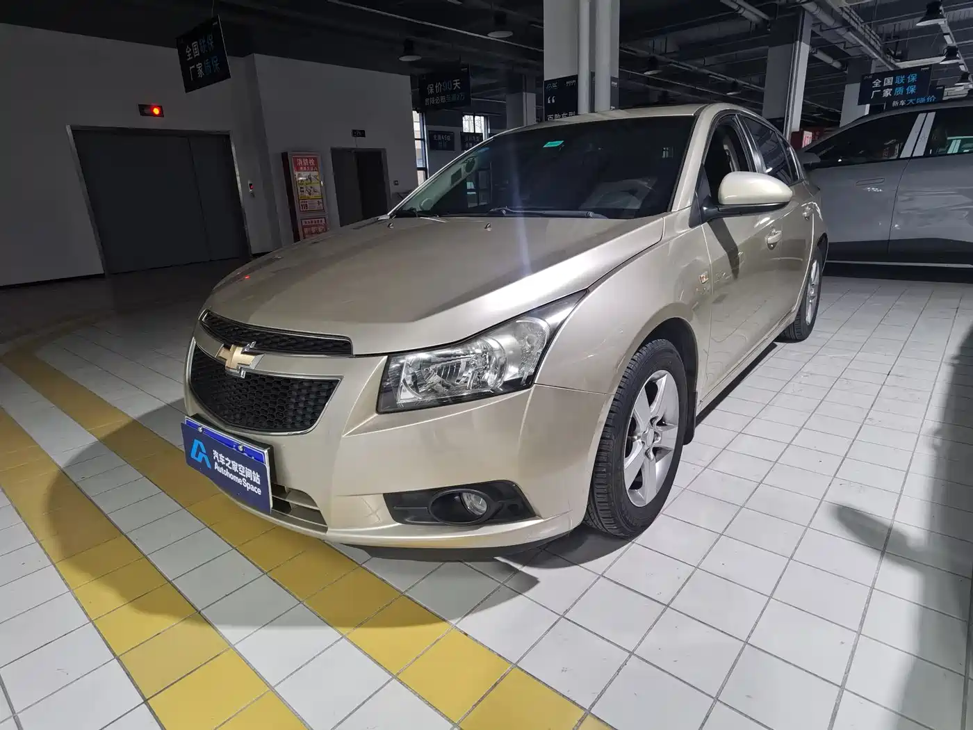 Chevrolet Cruze 2013 Hatchback 1.6L Automatic Luxury