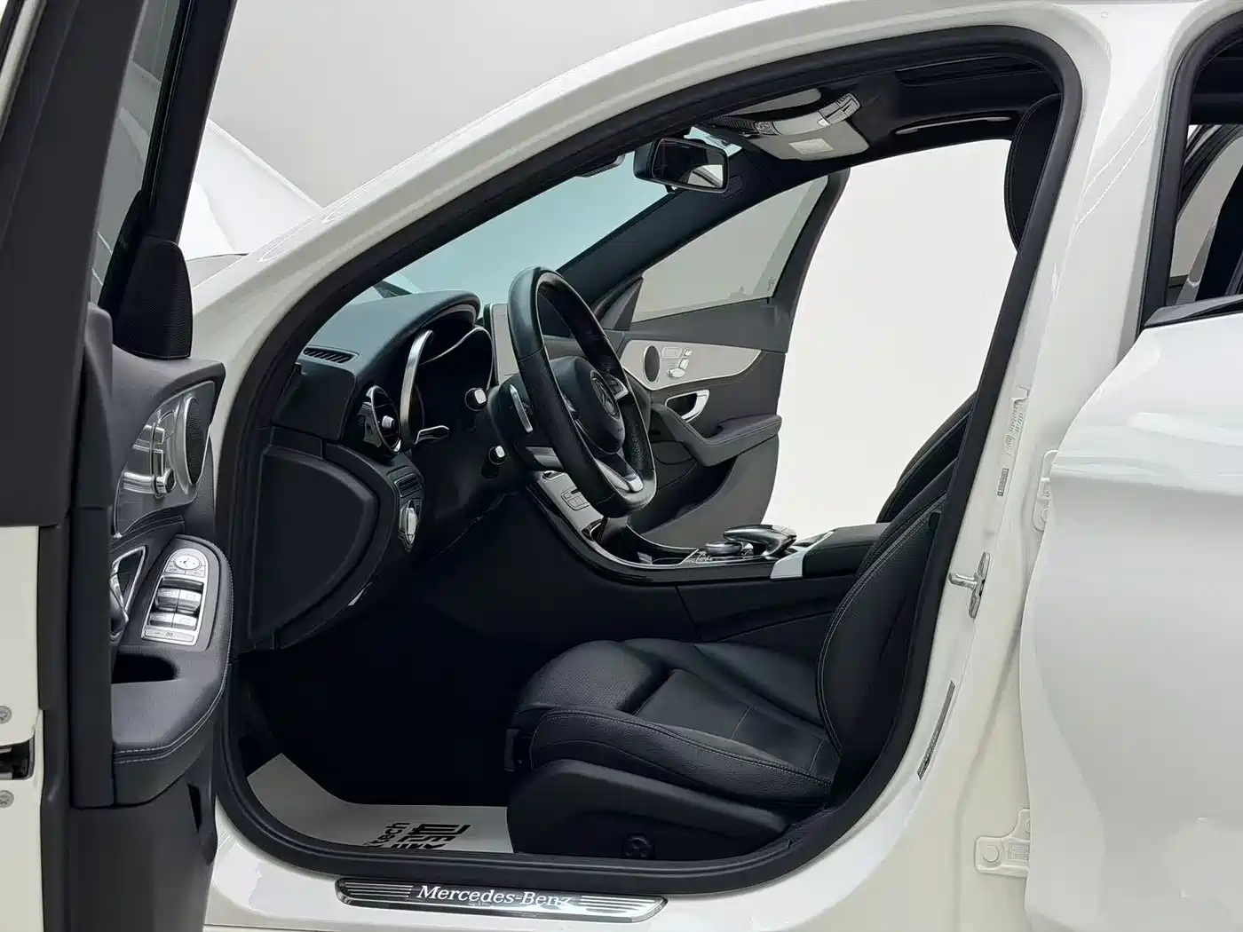 Mercedes-Benz C-Class 2015 C 200 Sport Edition 4MATIC фото 10