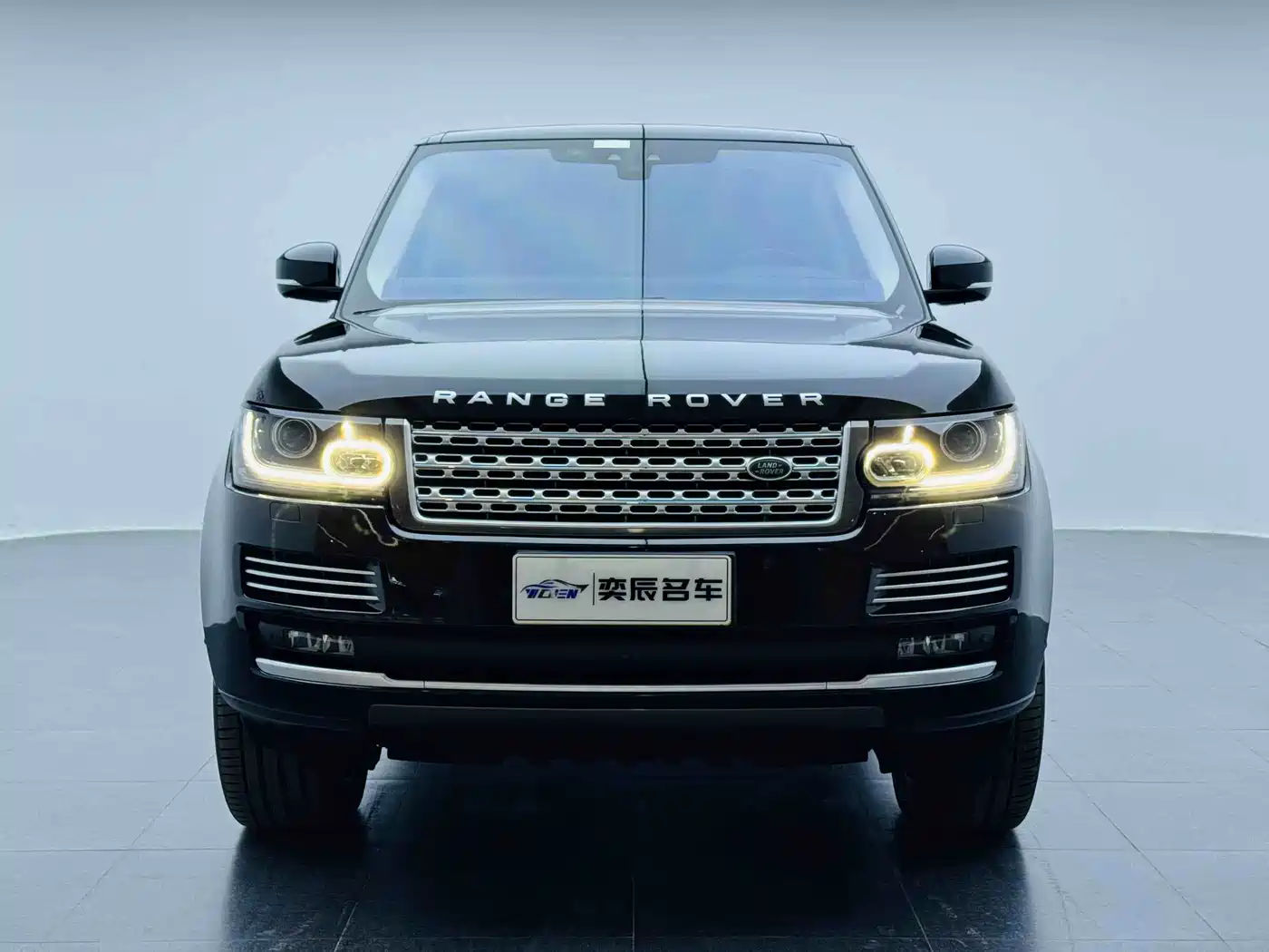 Фото 2 - Land Rover Range Rover