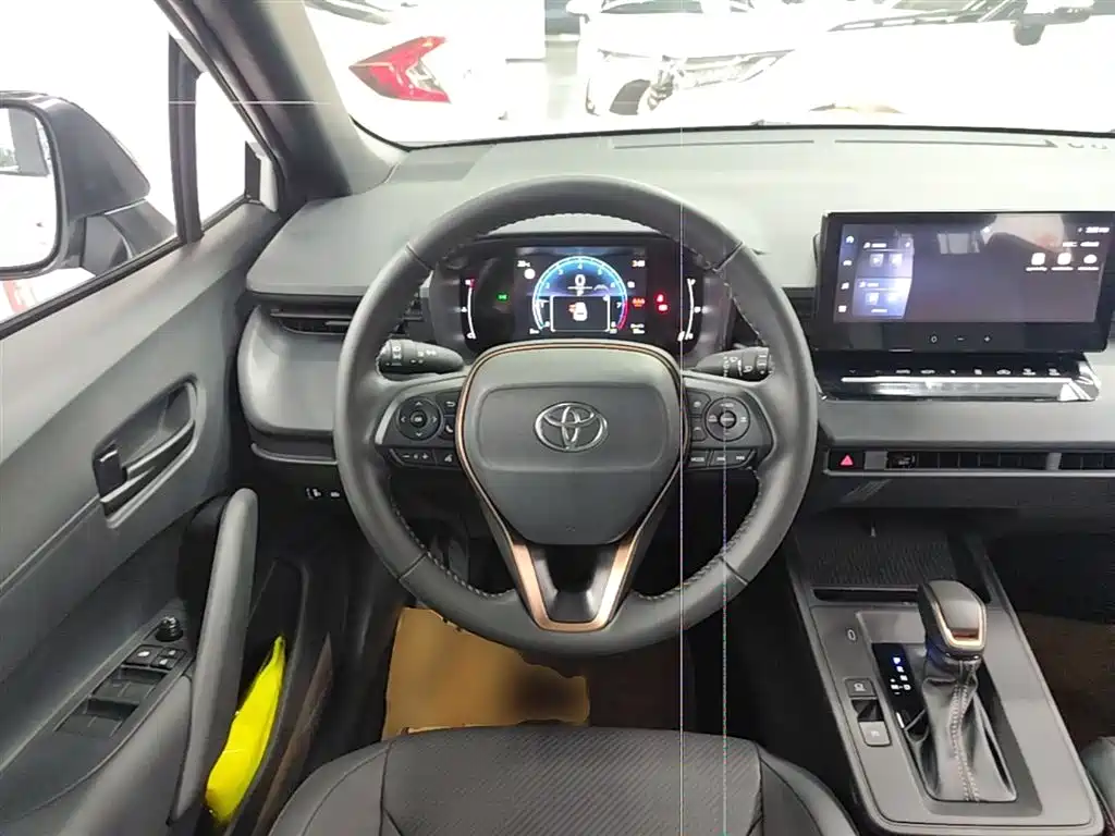TOYOTA FENGLANDA