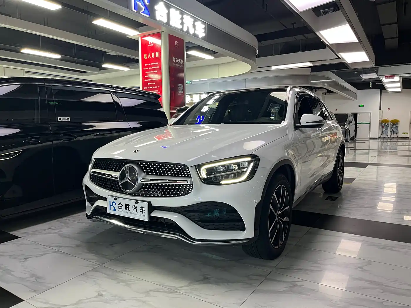 Mercedes-Benz GLC 2022 Facelift GLC 260 L 4MATIC Luxury Model фото 4