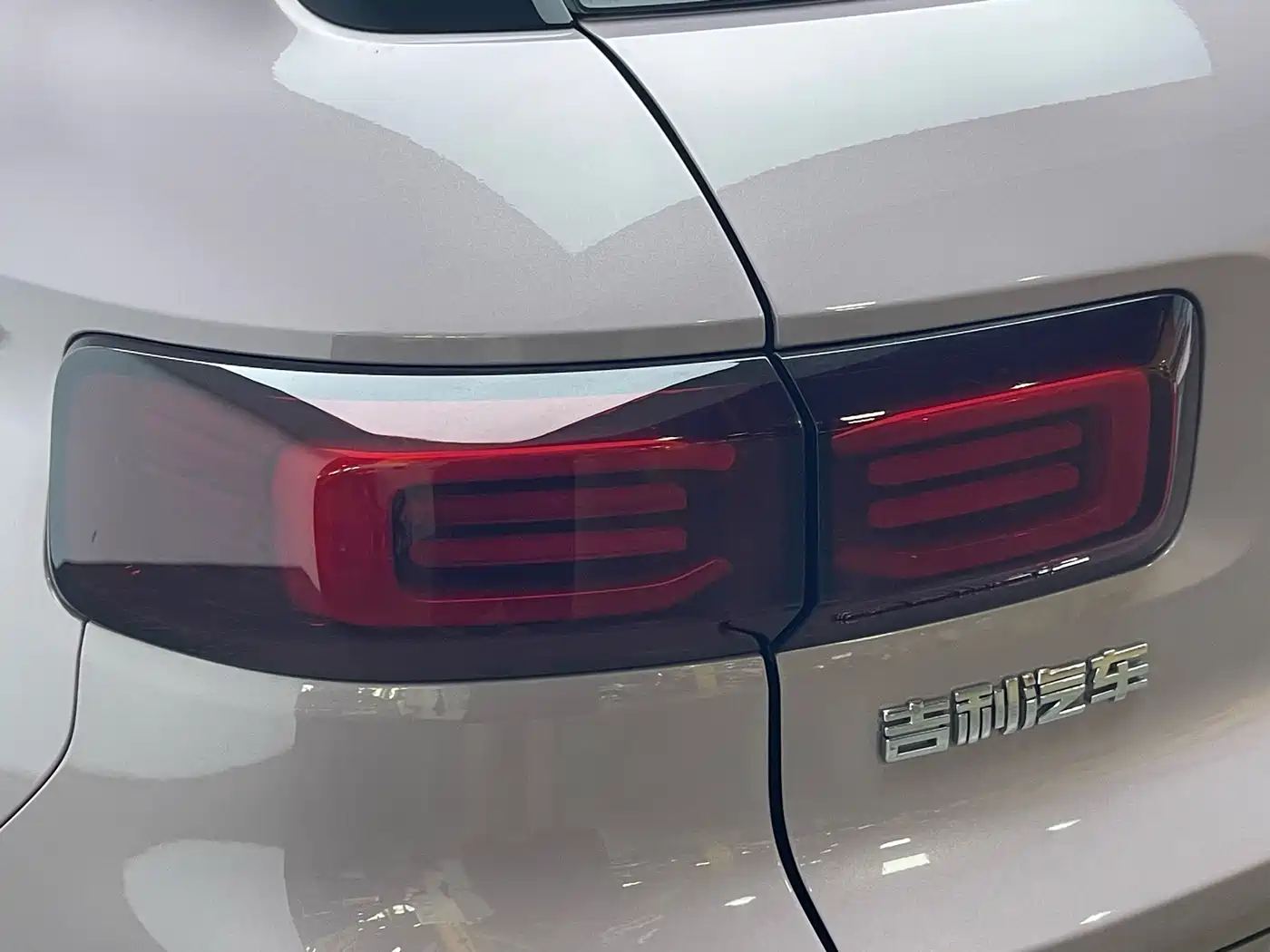 Geely ICON 2025 2026 Chocolate 1.5TD Pure Edition