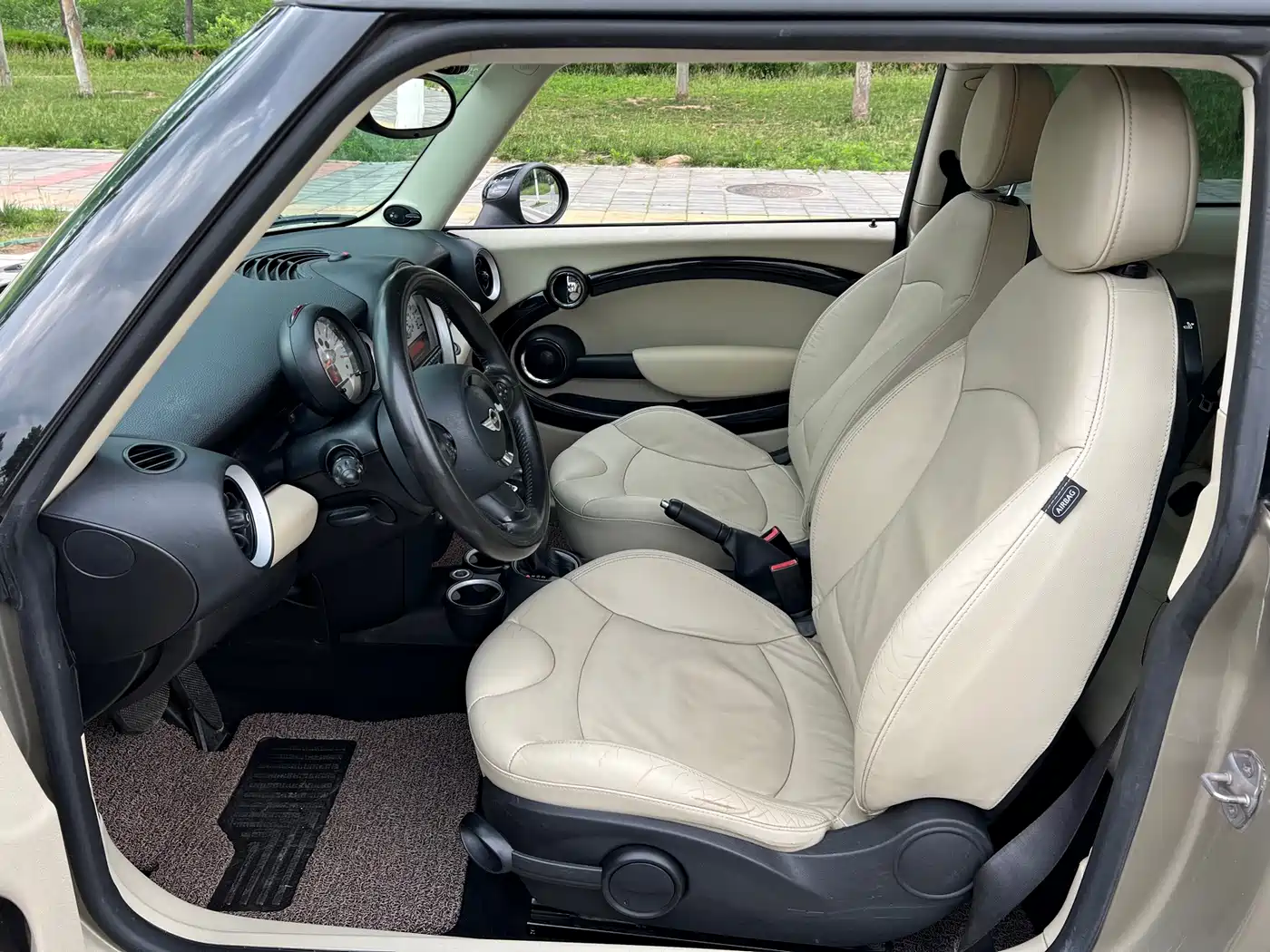 Фото 9 - MINI MINI