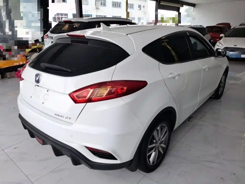 Changan Eado XT 2017 2016 1.6L Manual Stylish Cool Edition