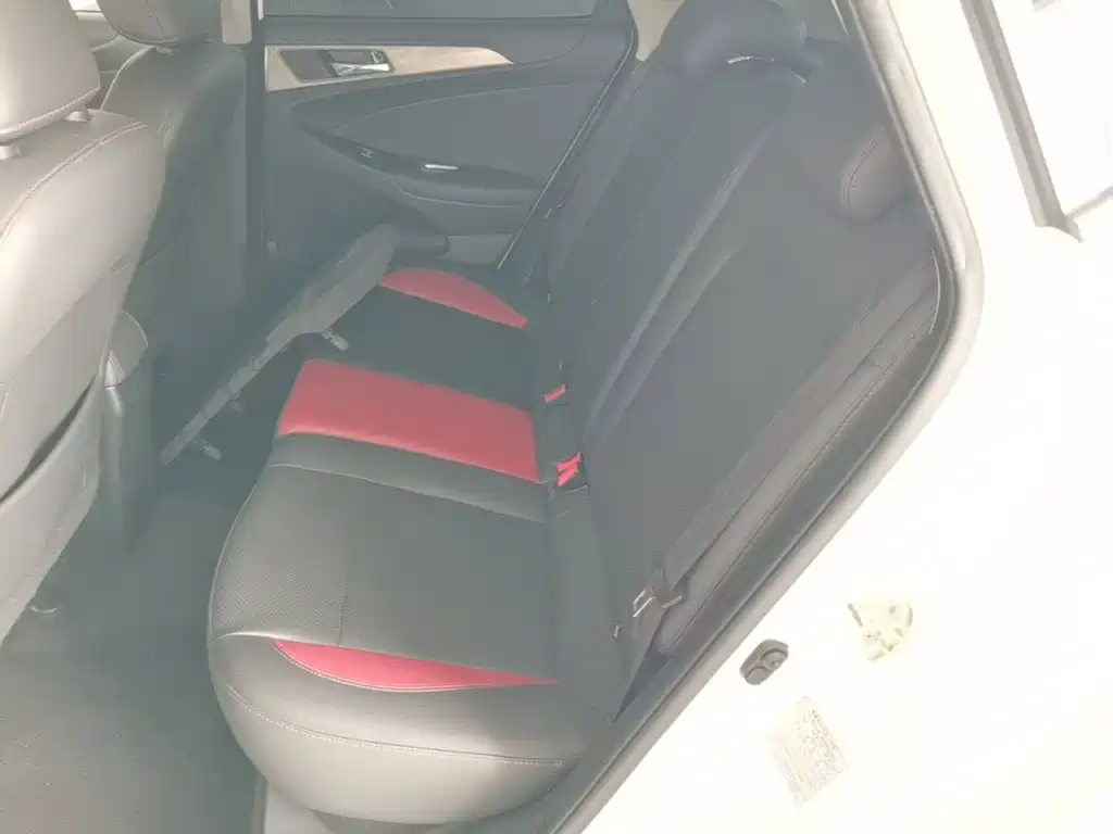 Changan Eado XT 2017 2016 1.6L Manual Stylish Cool Edition