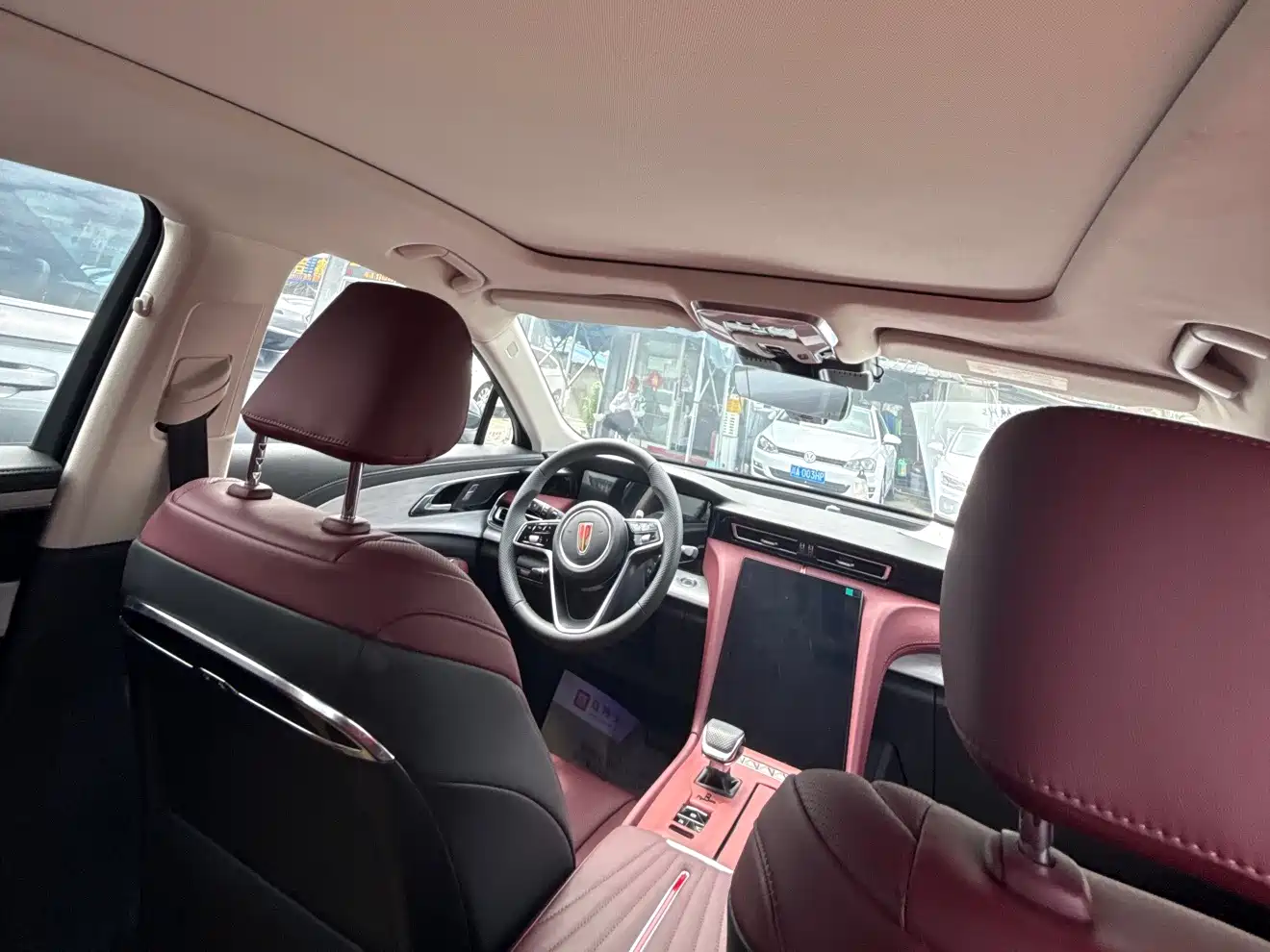 Hongqi H5 2025 1.5T DCT Flag Rhythm 500,000 Units Memorial Edition фото 17