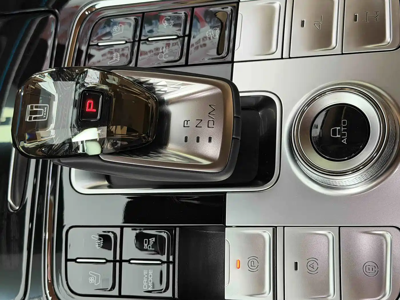 Tank 500 EV 2025 2024 Hi4-T