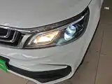 Фото 24 - Geely Vision X3