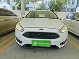 Фото 3 - Ford Focus