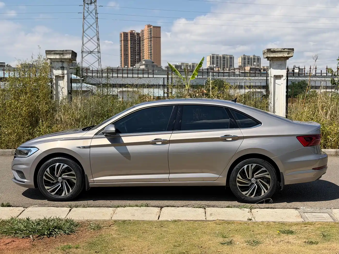 Volkswagen Sagitar 2022 200TSI DSG Soaring Edition фото 7