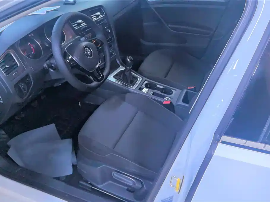 Volkswagen Golf 2016 1.6L Manual Fashion фото 9