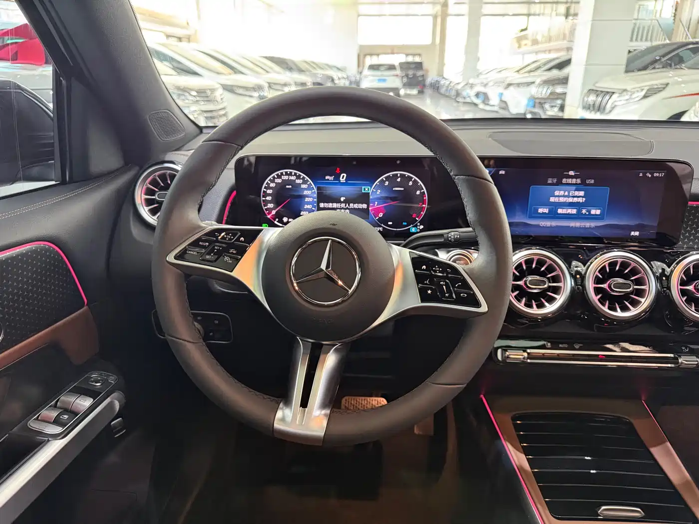 Mercedes-Benz GLB 2025 GLB 220 Dynamic фото 13