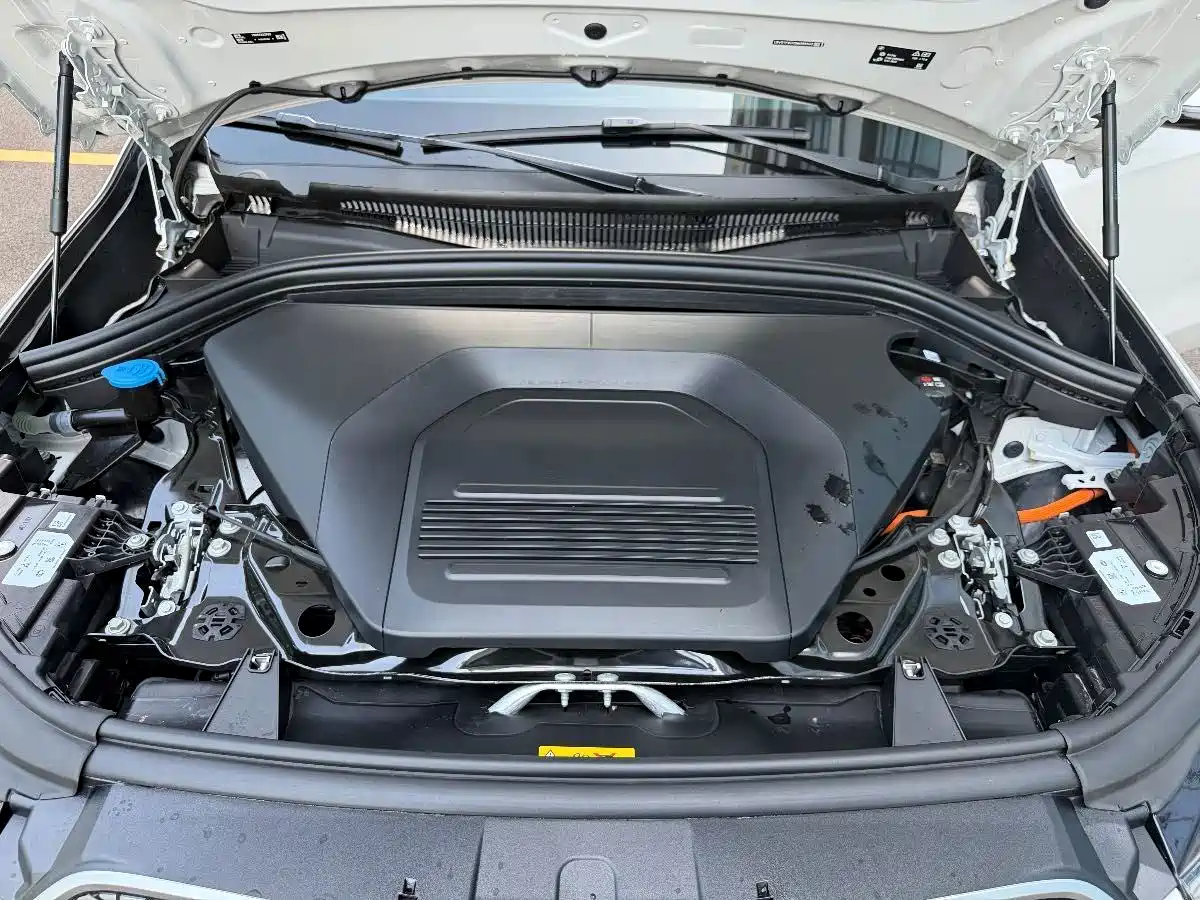 BMW iX1 2025 2025 eDrive25L M Sport Package