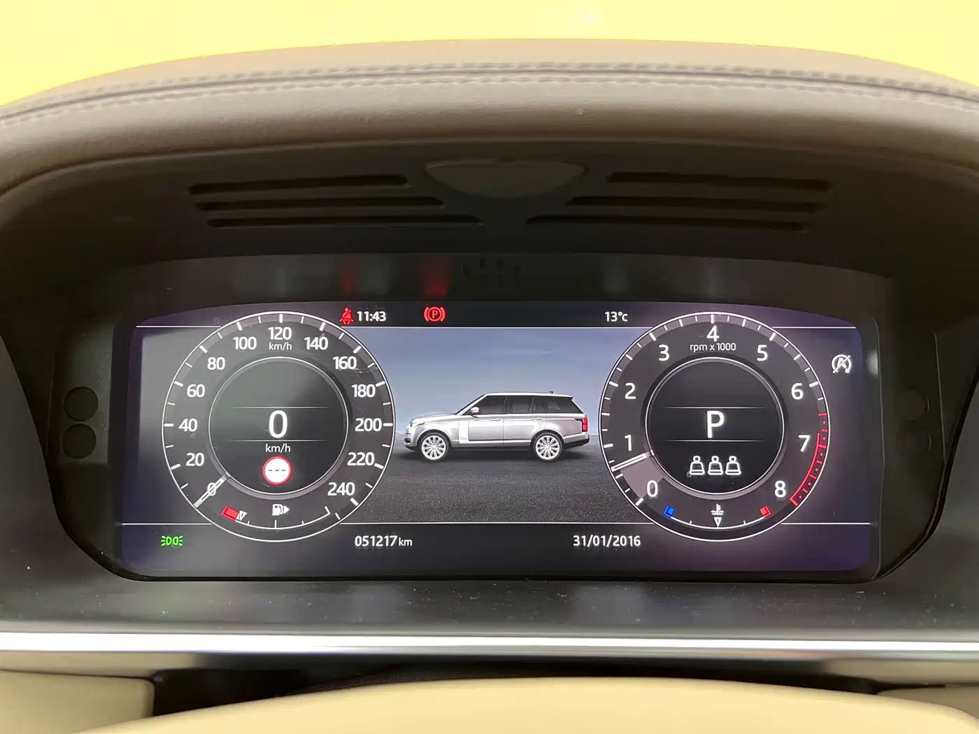 Land Rover Range Rover 2022 3.0 L6 400PS Heritage Extended Classic Edition фото 11