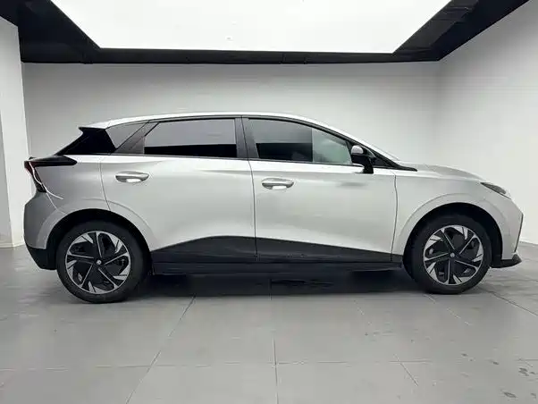 MG MG4 EV 2024 2023 415km Overseas Champion Edition