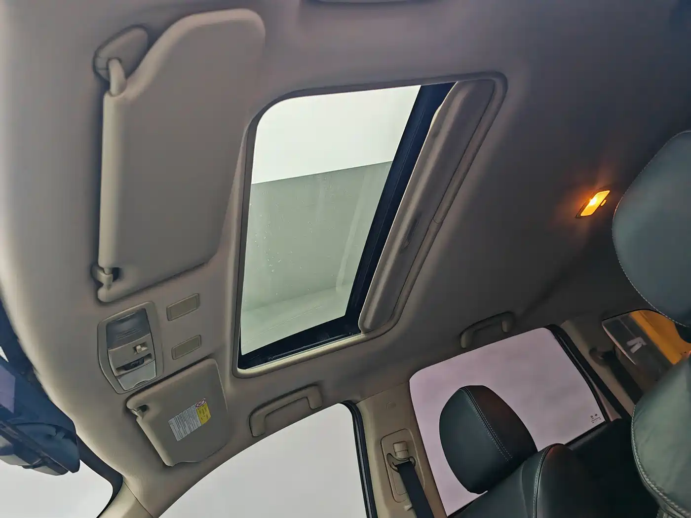 Mitsubishi Outlander 2020 2.0L 2WD Premium 5-seater фото 18