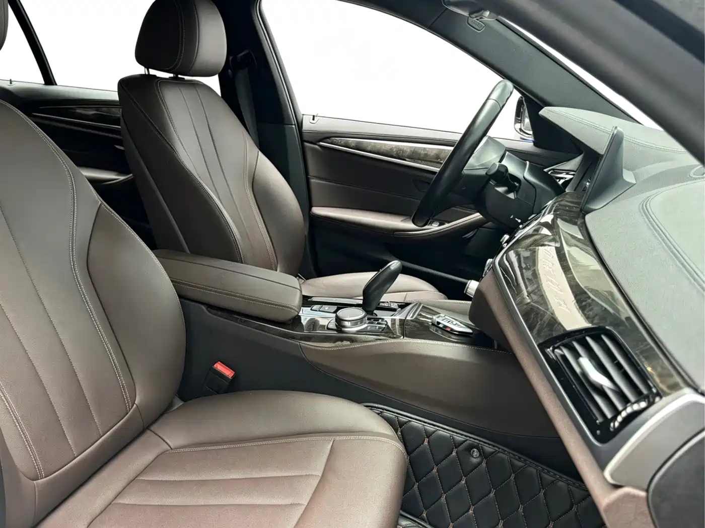 BMW 5 Series 2019 525Li M Sport Package фото 7