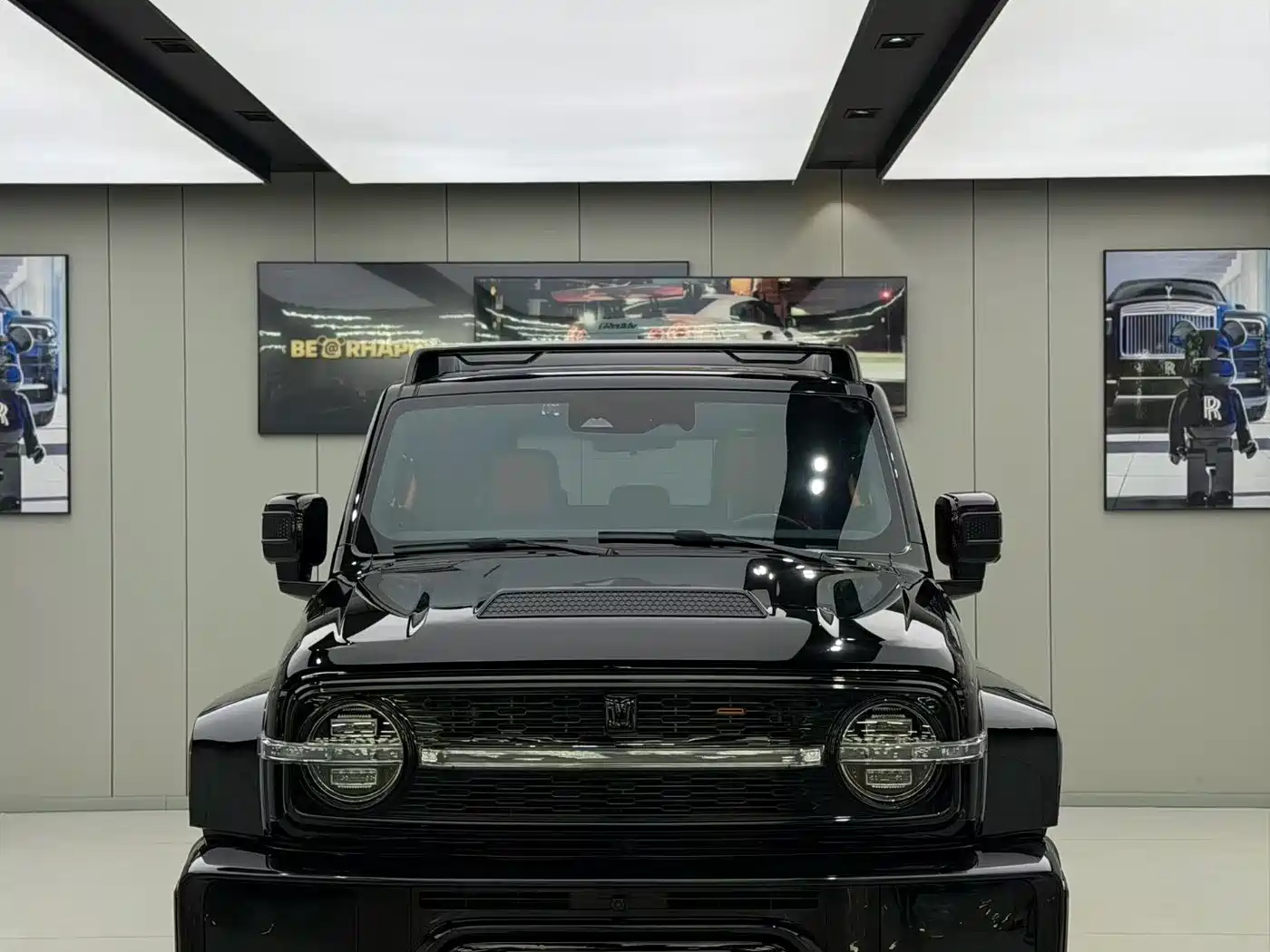 TANK CO CREATION TANK 300