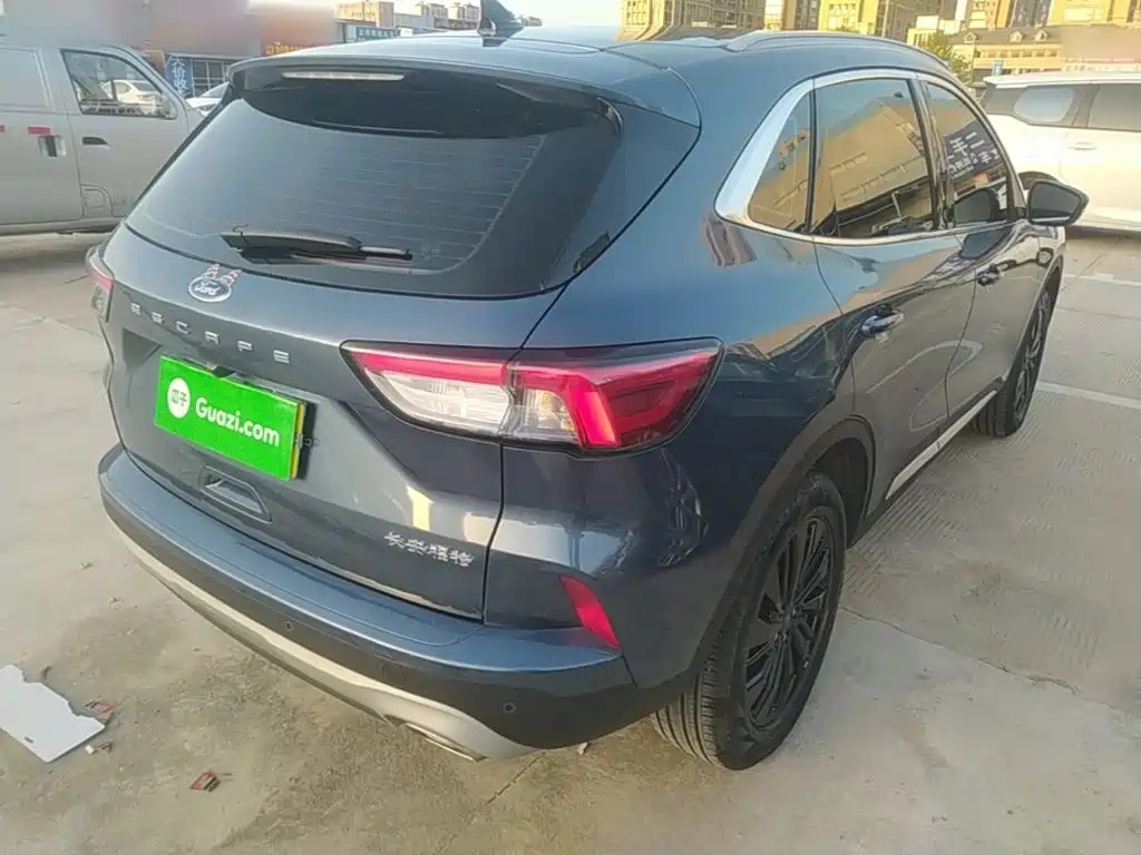 2025 Ford Escape