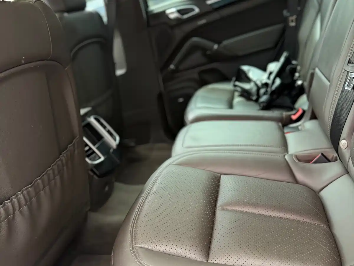 Porsche Cayenne New Energy 2015 2015 Cayenne S E-Hybrid 3.0T