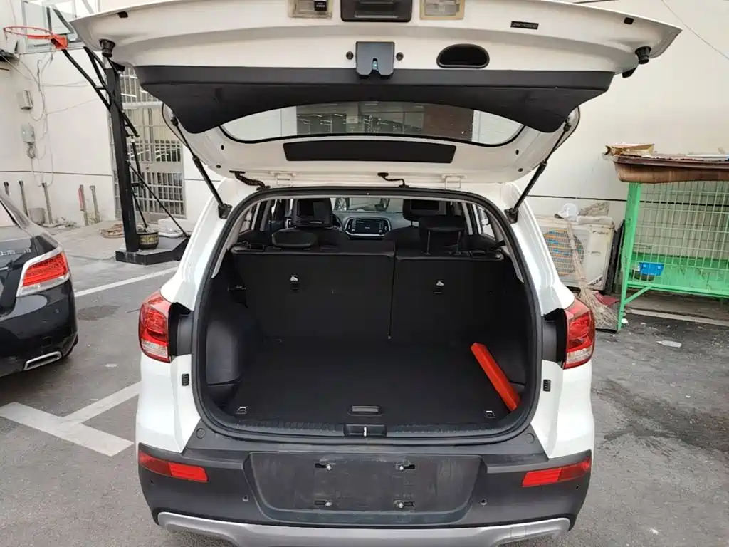 Photo 15 - Kia KX3