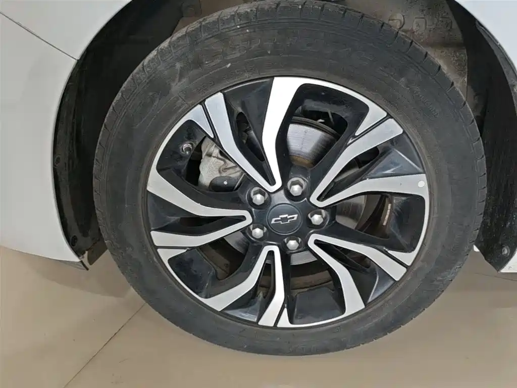Chevrolet Monza 2019 RS 330T Auto Smooth Edition China VI фото 23