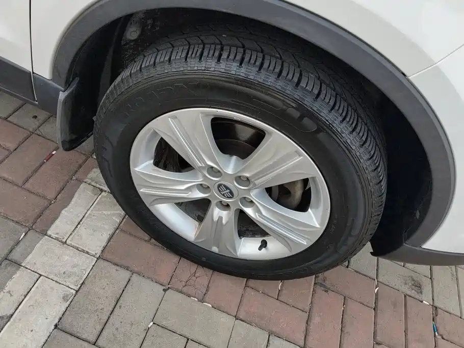 Besturn X80 2015 2015 2.0L Automatic Comfort Anniversary Edition