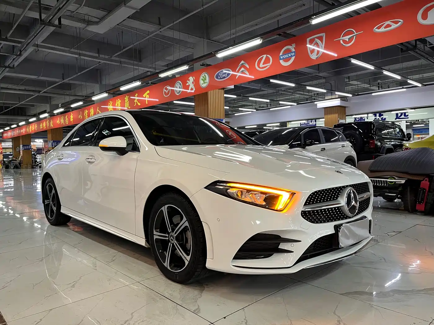 Mercedes-Benz A-Class 2022 Facelift A 200 L Sport Sedan Dynamic фото 6